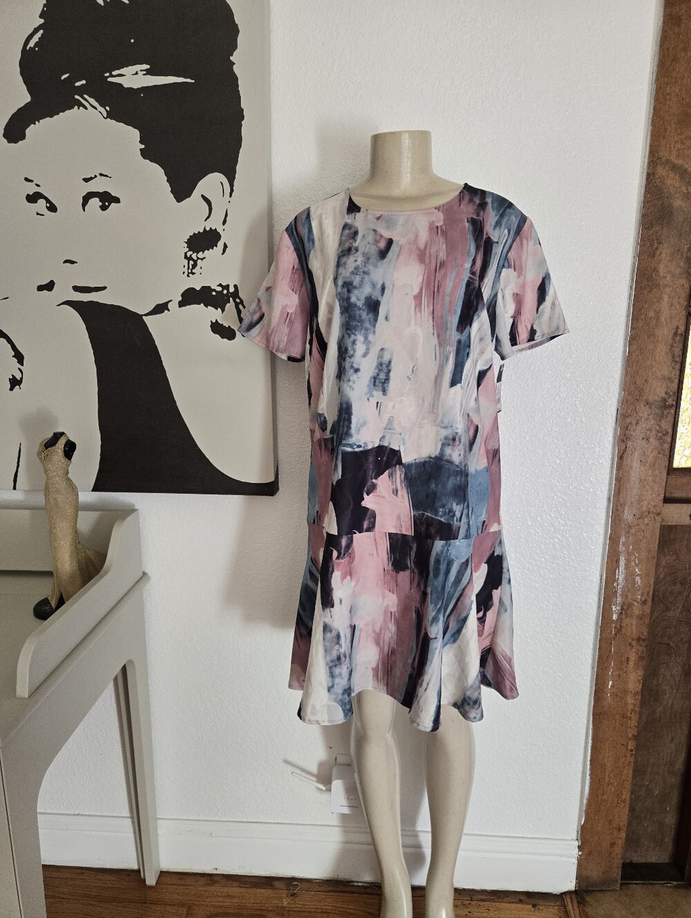 NWT Womens Mossimo Abstract Pink & Blue Short-Sleeve Shift Dress Size Large